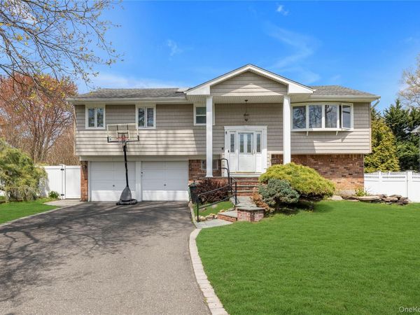 43 Florida Avenue , Commack, NY 11725