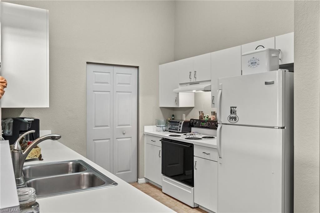 27083 Matheson Ave, Unit 208, Bonita Springs, FL 34135 Photo
