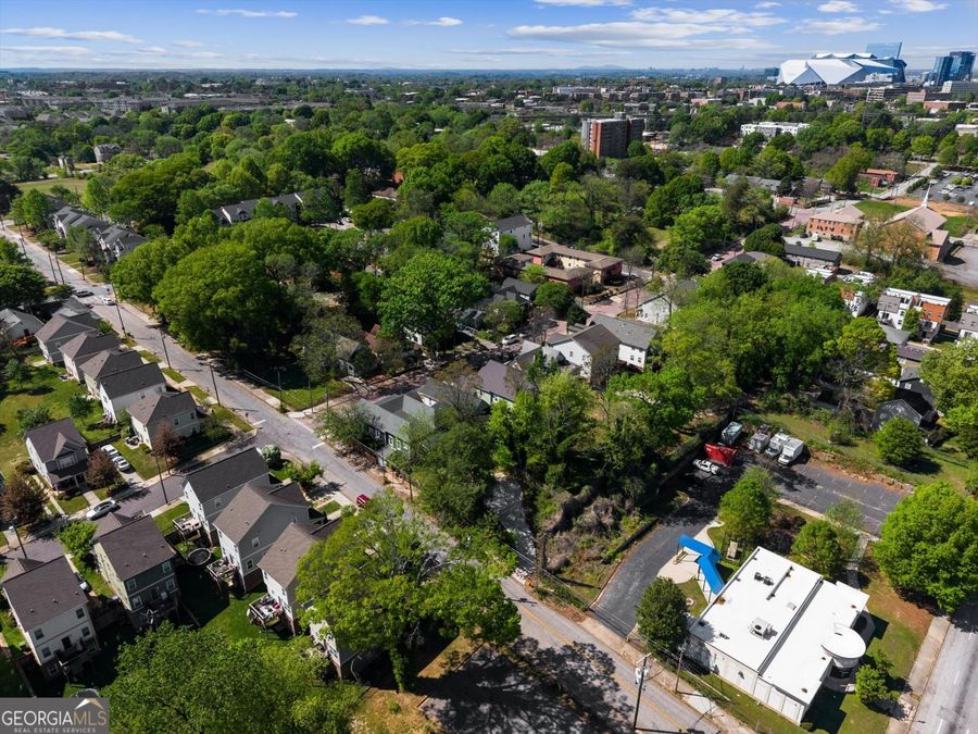 Property Image 100