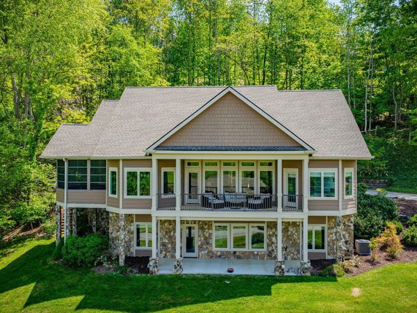 134 Mcafee Bluff, Johnson City, TN 37615