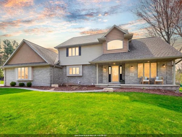 377 RIVERWOOD LANE, Green Bay, WI 54313