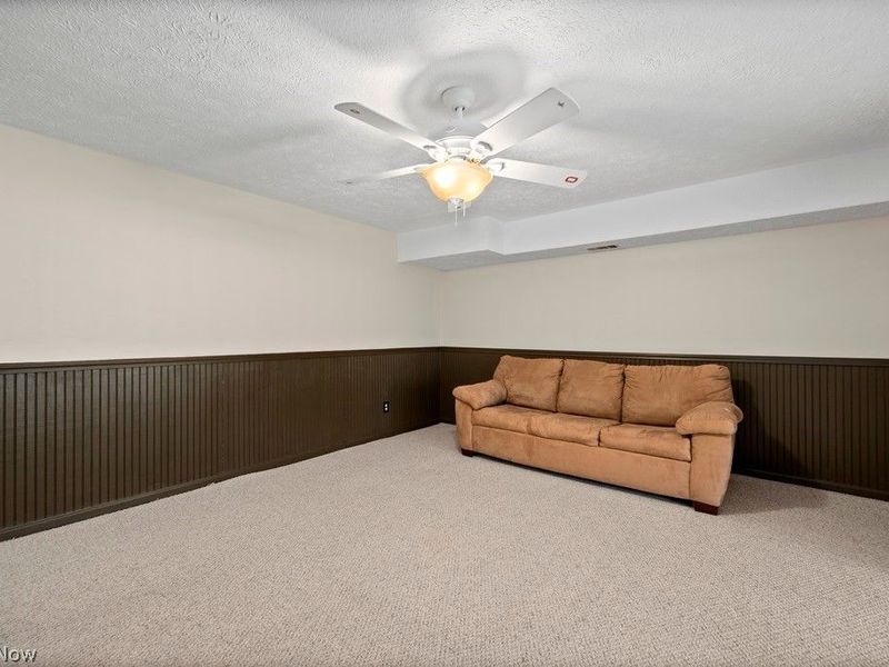 6419 Hollywood Drive, Parma, OH 44129 Photo 19