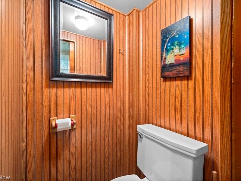 6419 Hollywood Drive, Parma, OH 44129 Photo 21