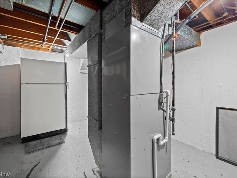 6419 Hollywood Drive, Parma, OH 44129 Photo 24