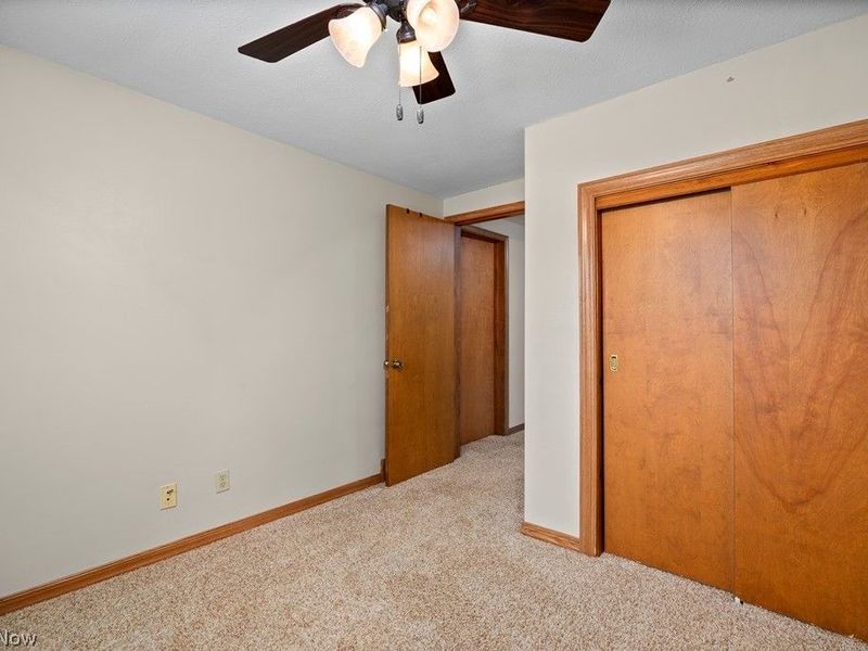 6419 Hollywood Drive, Parma, OH 44129 Photo 33