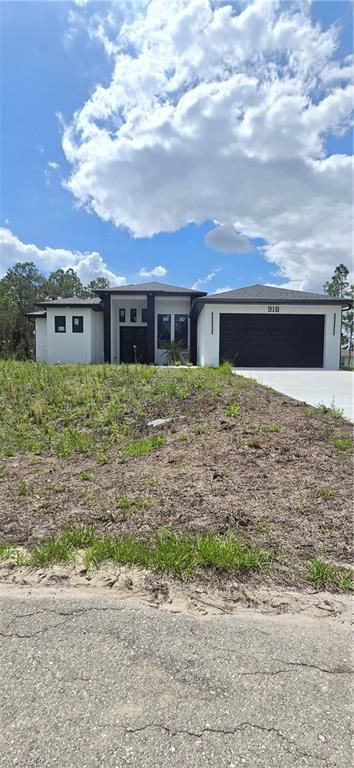 918 Hooper Ave, Lehigh Acres, FL 33974 Photo