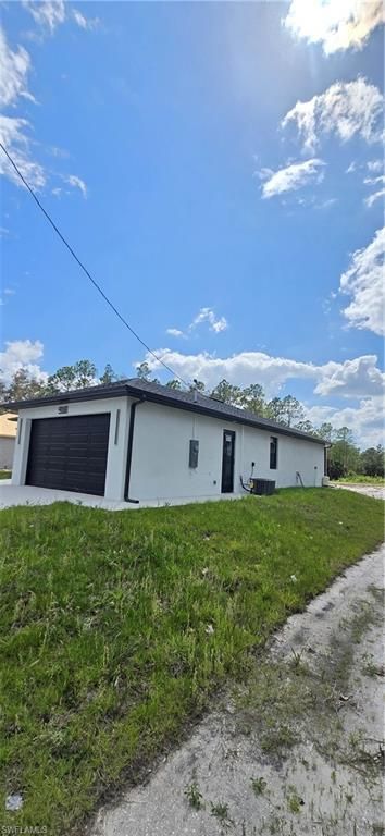 918 Hooper Ave, Lehigh Acres, FL 33974 Photo