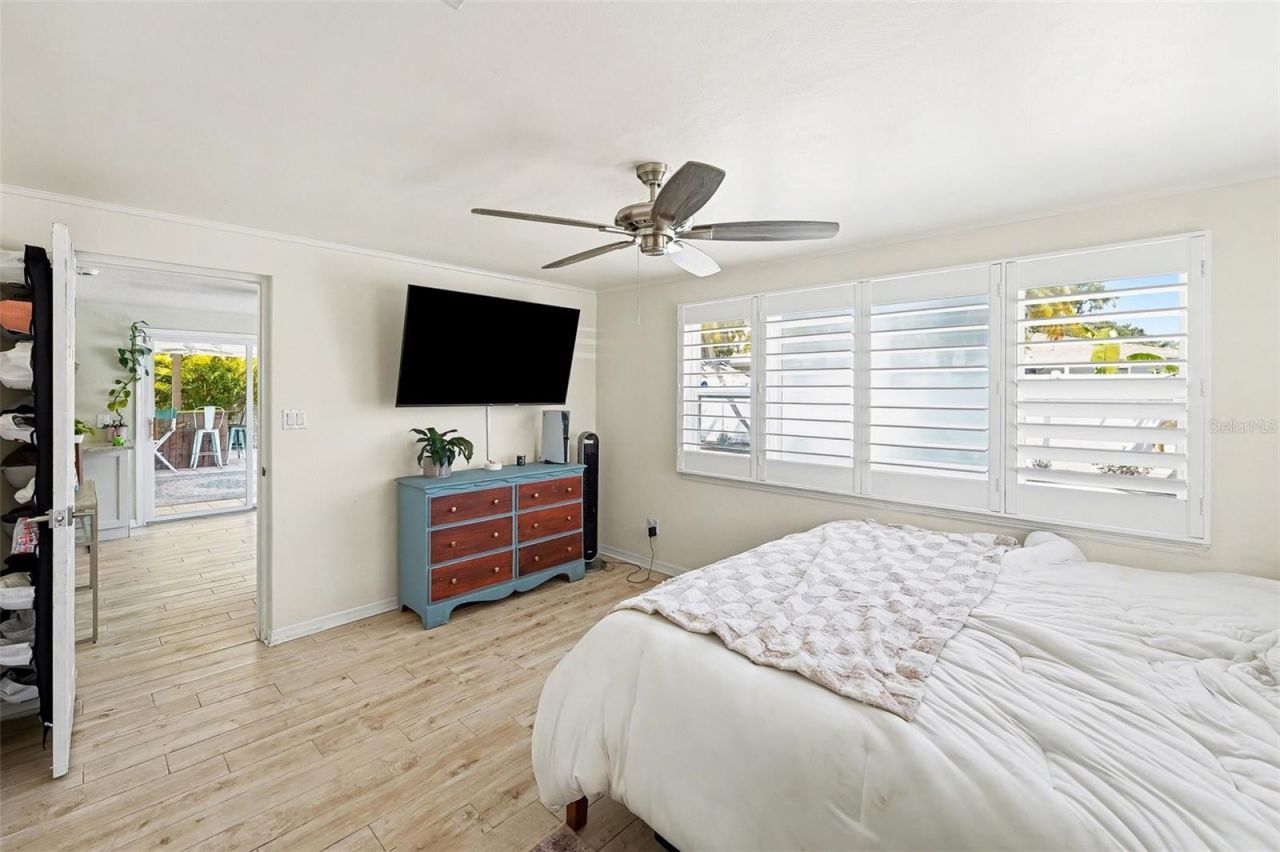 9703 48th Avenue N, Saint Petersburg, FL 33708 Photo