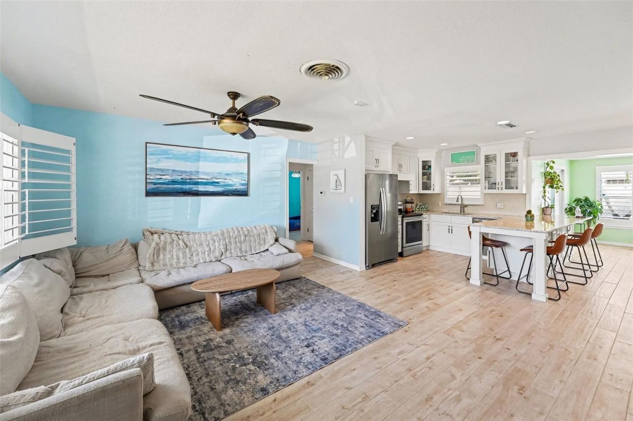 9703 48th Avenue N, Saint Petersburg, FL 33708 Photo