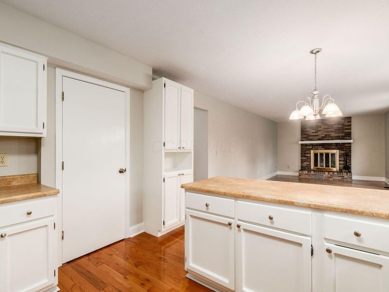 2133 Meadow Hills Court, Columbus, OH 43228 Photo 15