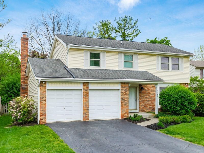 2133 Meadow Hills Court, Columbus, OH 43228 Photo 2