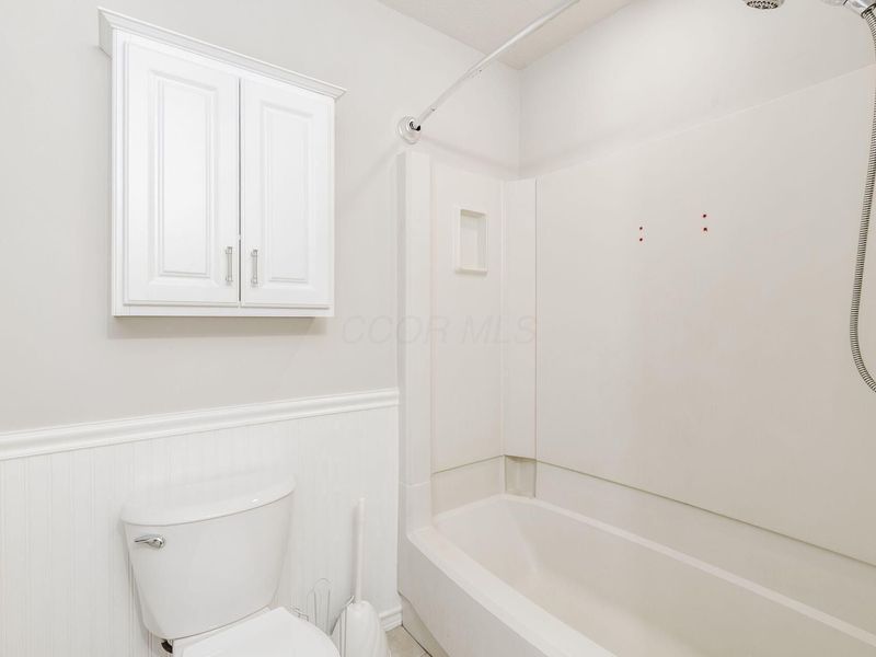 2133 Meadow Hills Court, Columbus, OH 43228 Photo 23