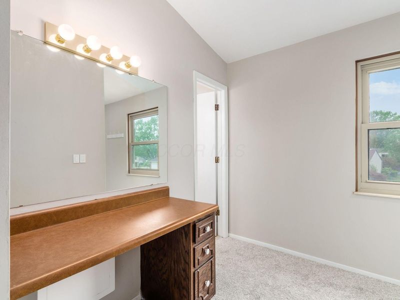 2133 Meadow Hills Court, Columbus, OH 43228 Photo 27