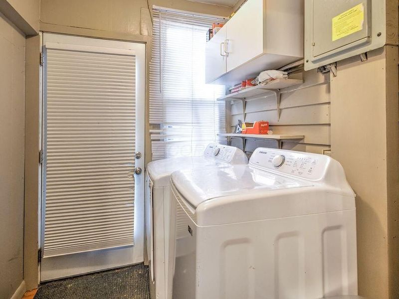 160 N Clayton Street , Centerburg, OH 43011 Photo 13