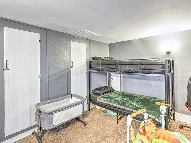 160 N Clayton Street , Centerburg, OH 43011 Photo 21