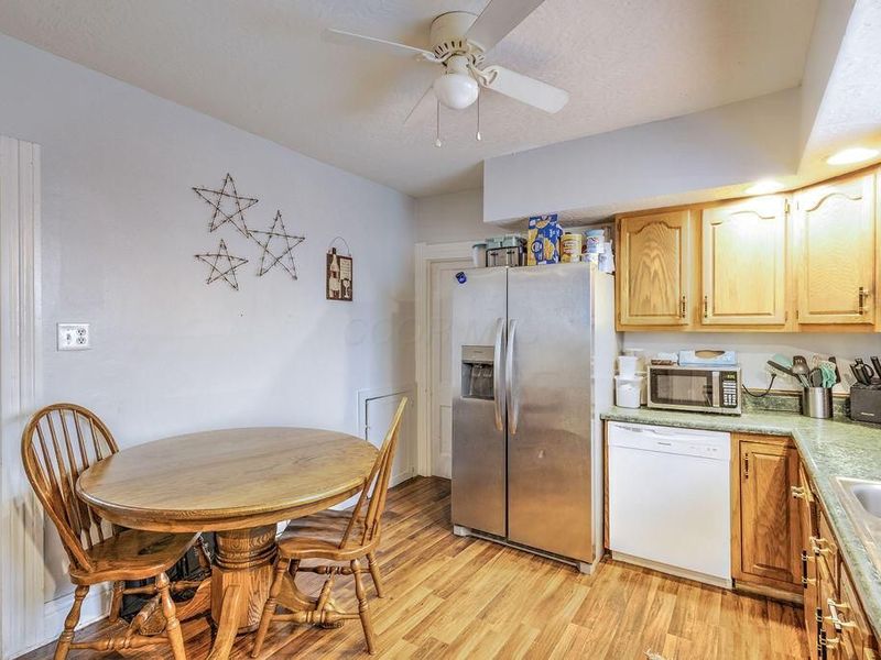 160 N Clayton Street , Centerburg, OH 43011 Photo 4