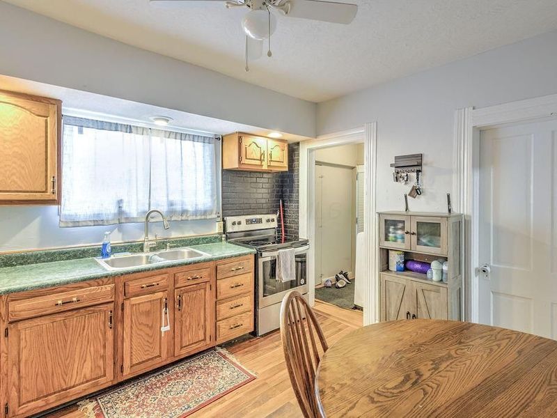 160 N Clayton Street , Centerburg, OH 43011 Photo 6