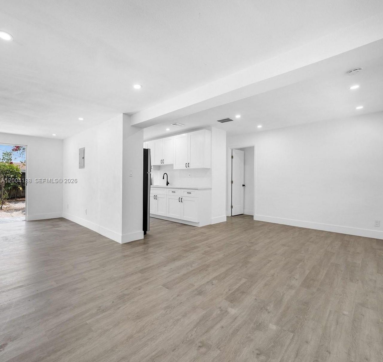 3050 NE 13th Ave, Pompano Beach, FL 33064 Photo