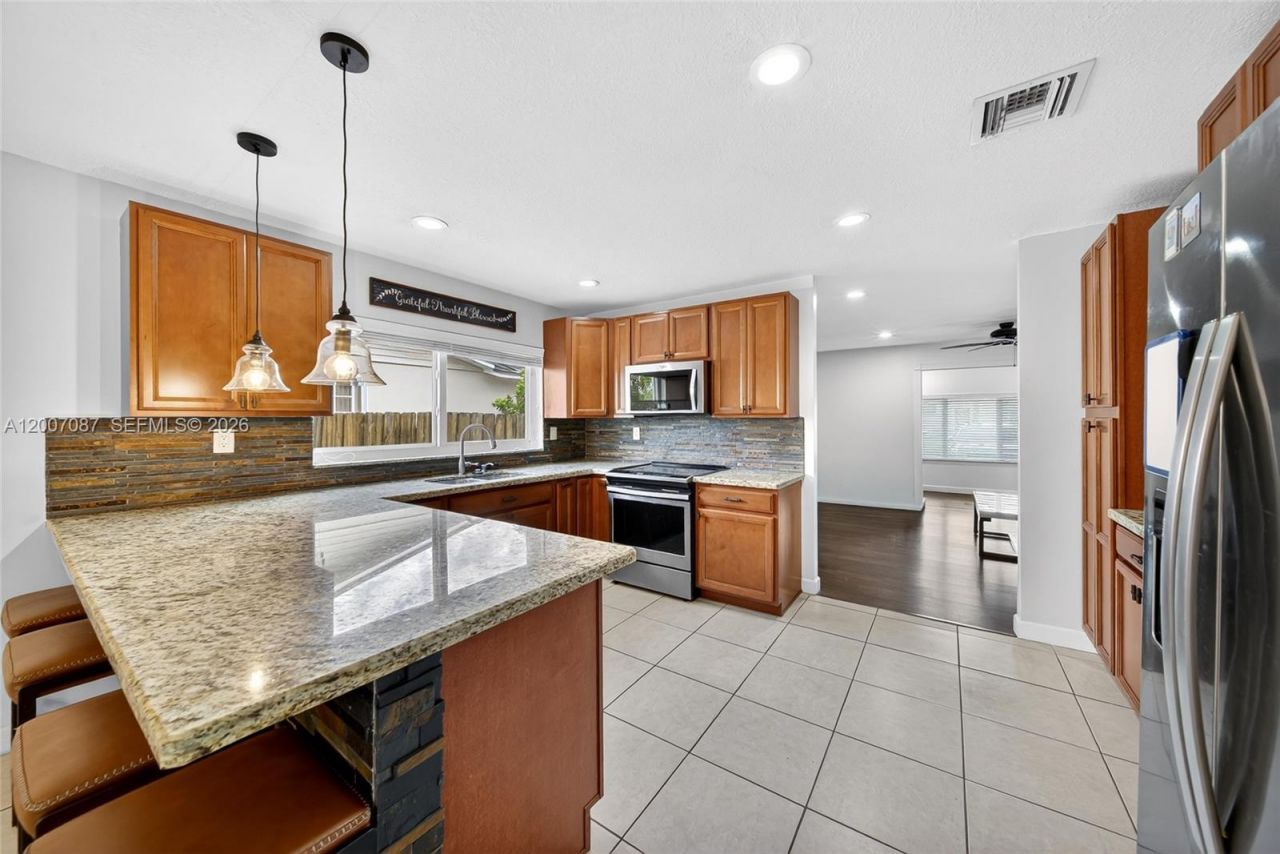 7434 SW 129th Ct , Miami, FL 33183 Photo