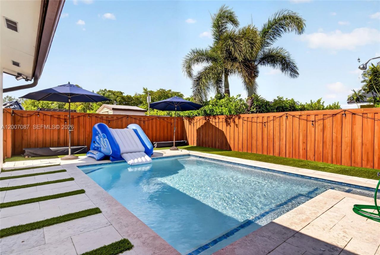 7434 SW 129th Ct , Miami, FL 33183 Photo