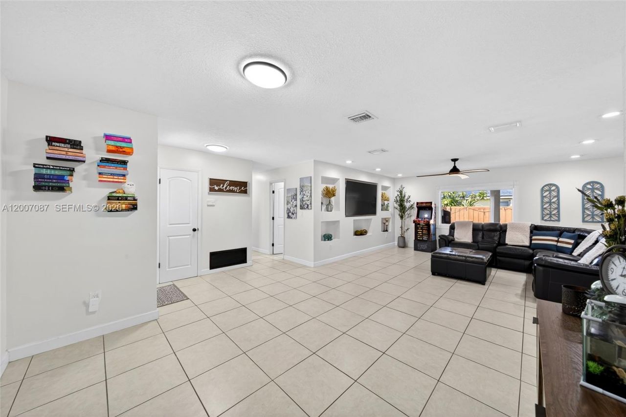 7434 SW 129th Ct , Miami, FL 33183 Photo