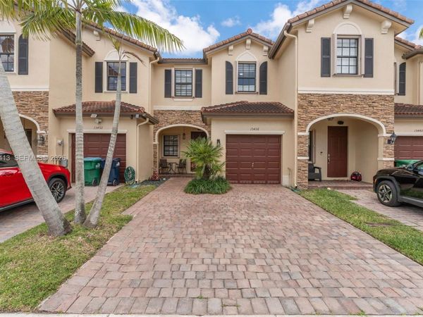 15436 SW 119th Ter , Miami, FL 33196