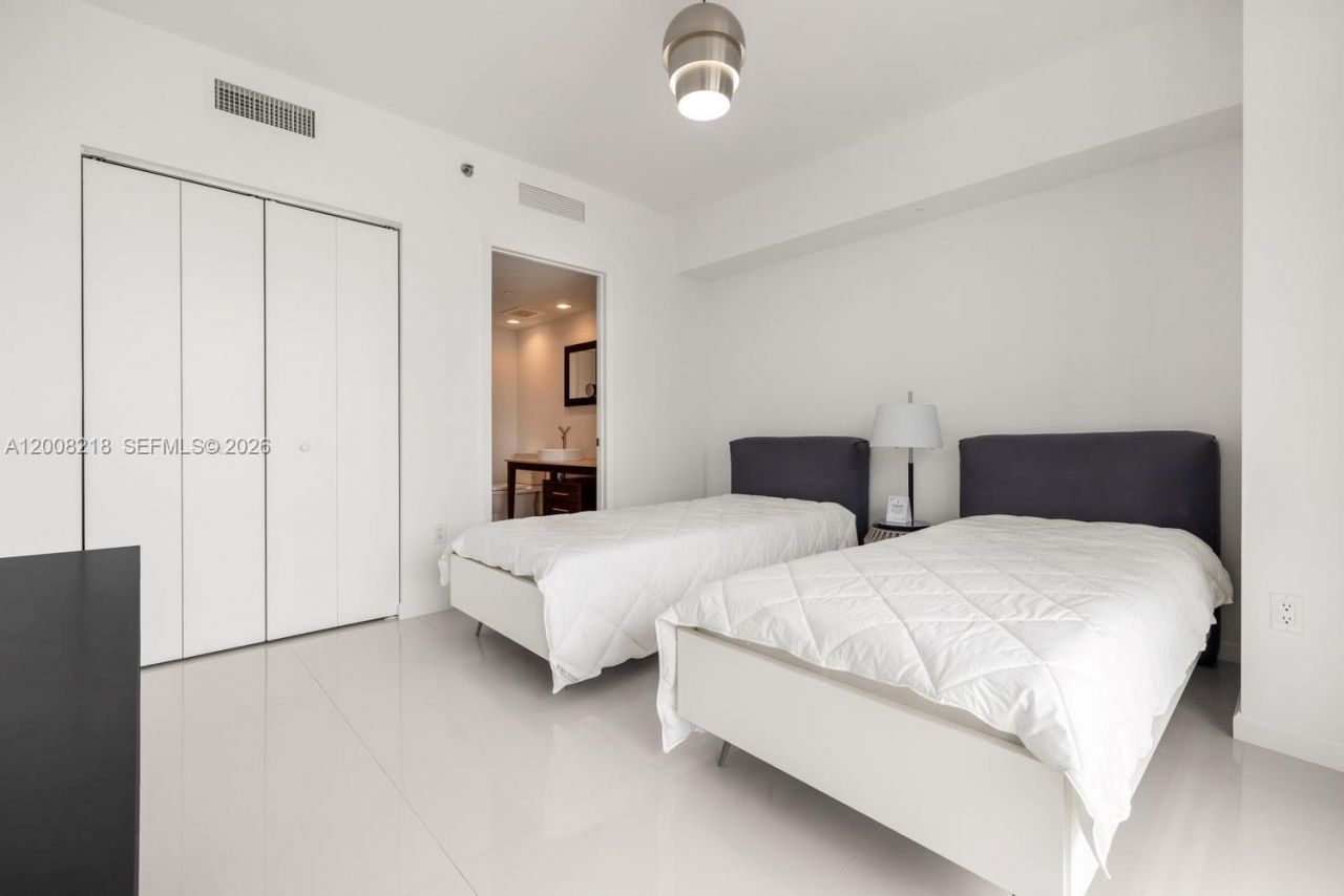 495 Brickell Ave , Unit 2603, Miami, FL 33131 Photo