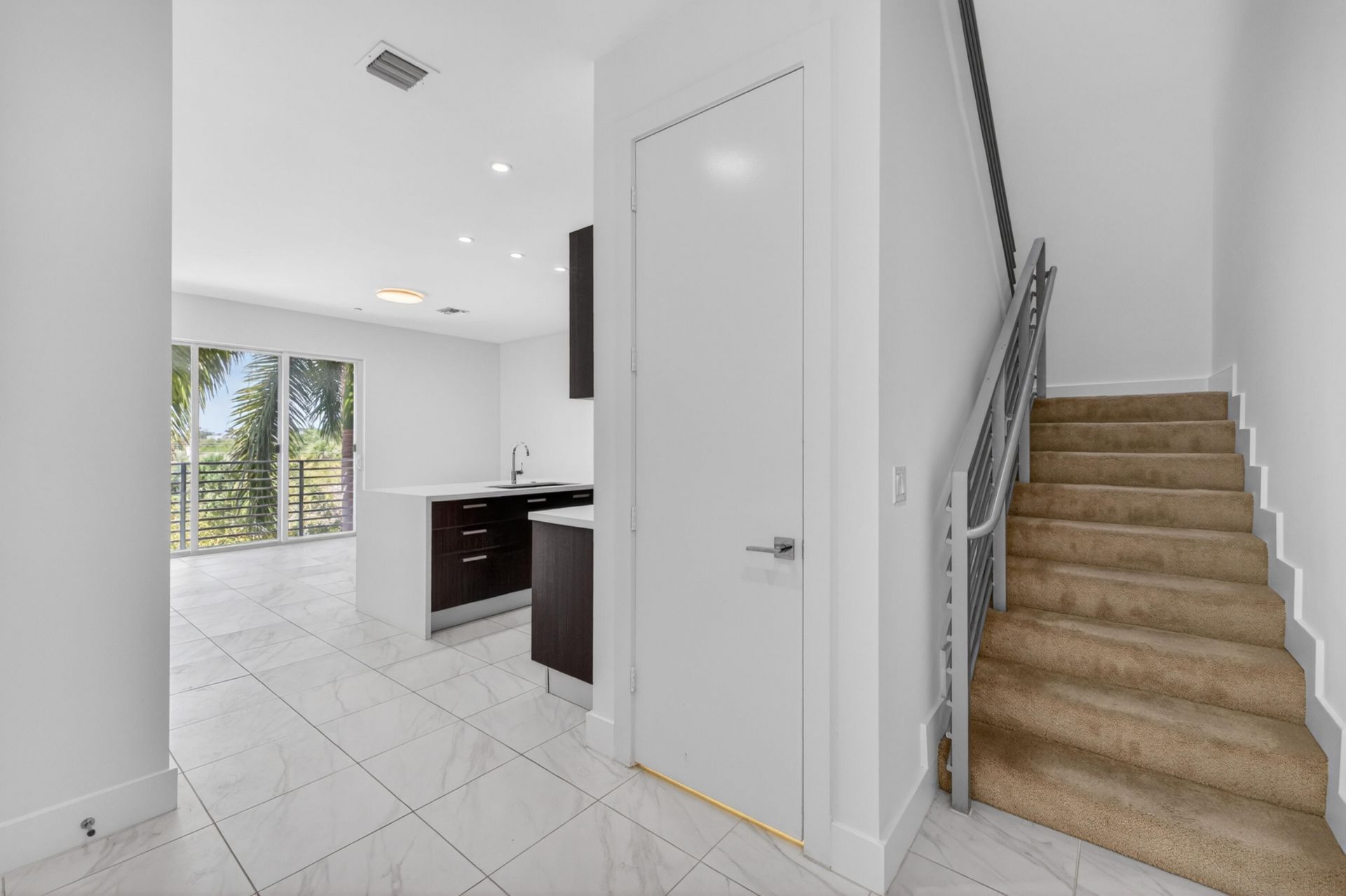 1044 NE 18th Avenue, Unit 203, Fort Lauderdale, FL 33304 Photo