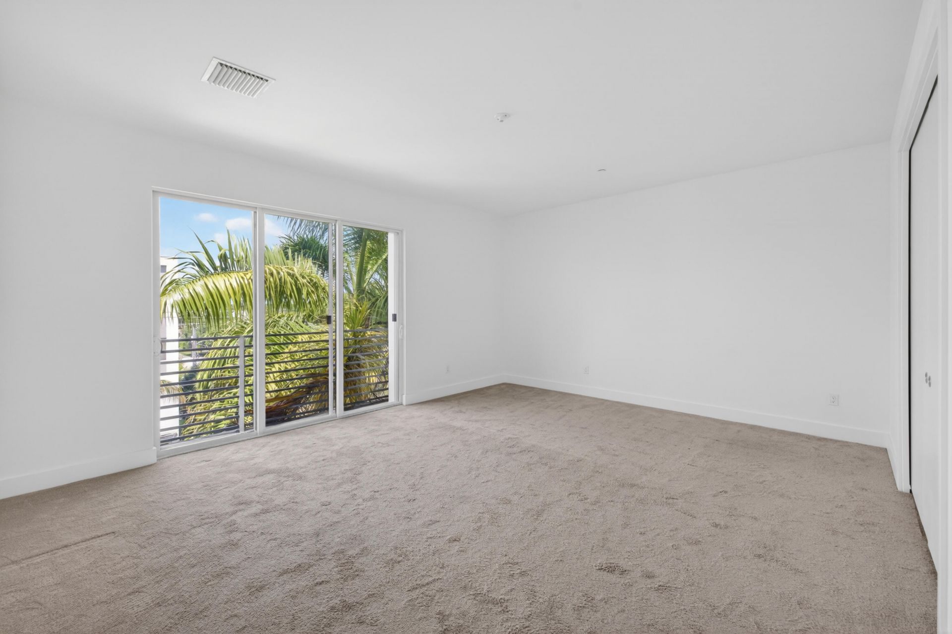 1044 NE 18th Avenue, Unit 203, Fort Lauderdale, FL 33304 Photo