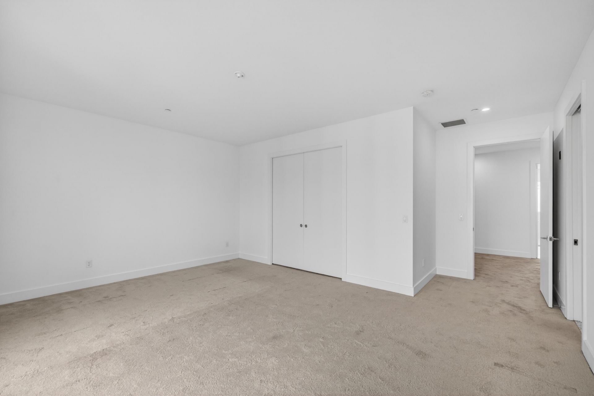 1044 NE 18th Avenue, Unit 203, Fort Lauderdale, FL 33304 Photo