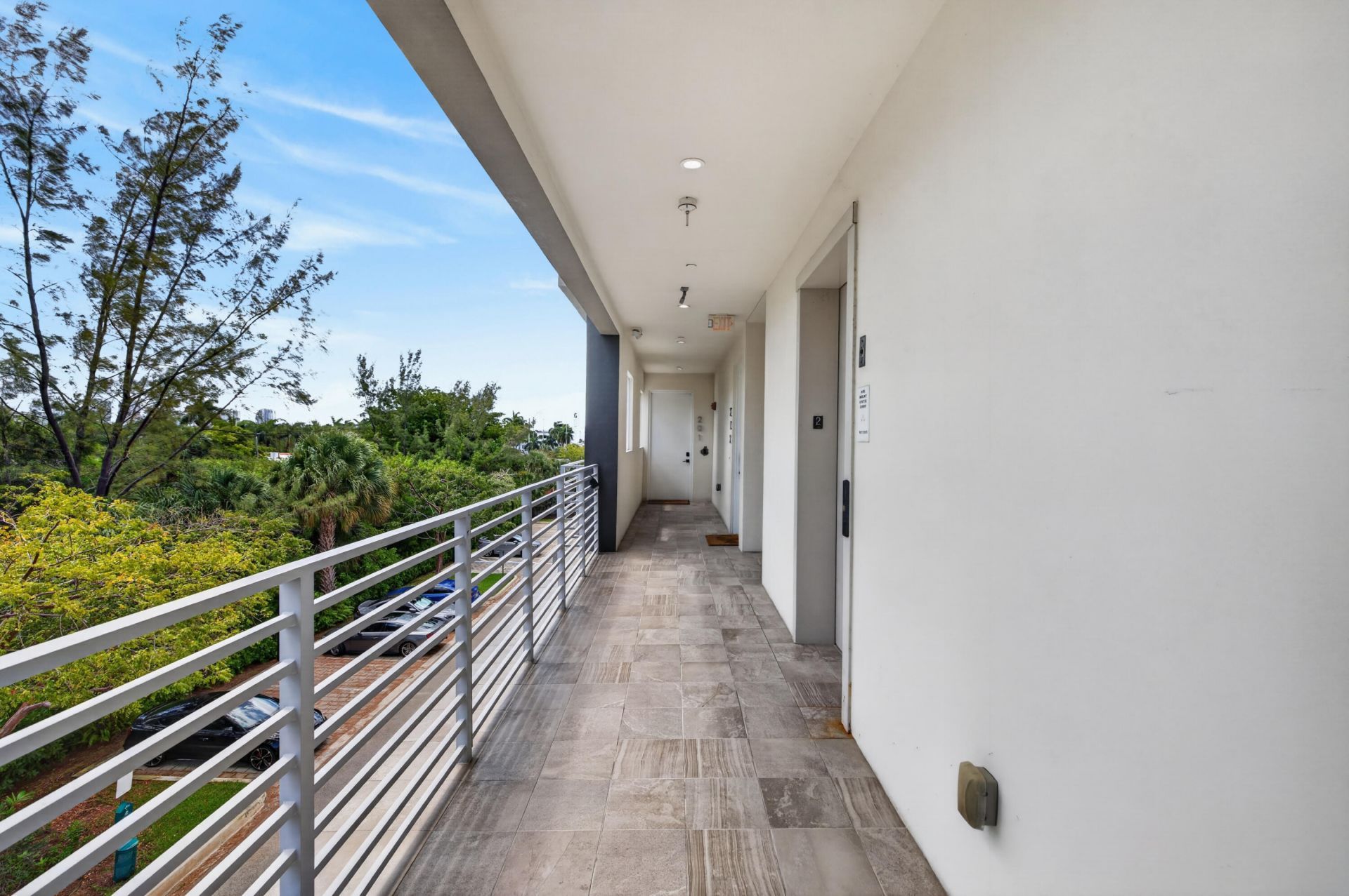 1044 NE 18th Avenue, Unit 203, Fort Lauderdale, FL 33304 Photo