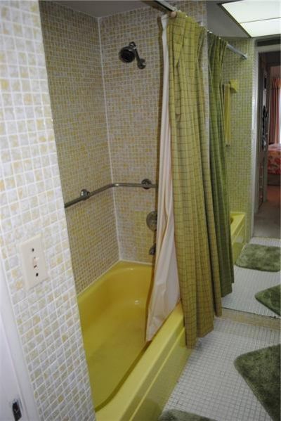 1967 S Ocean Boulevard, Unit 305, Lauderdale by the Sea, FL 33062 Photo