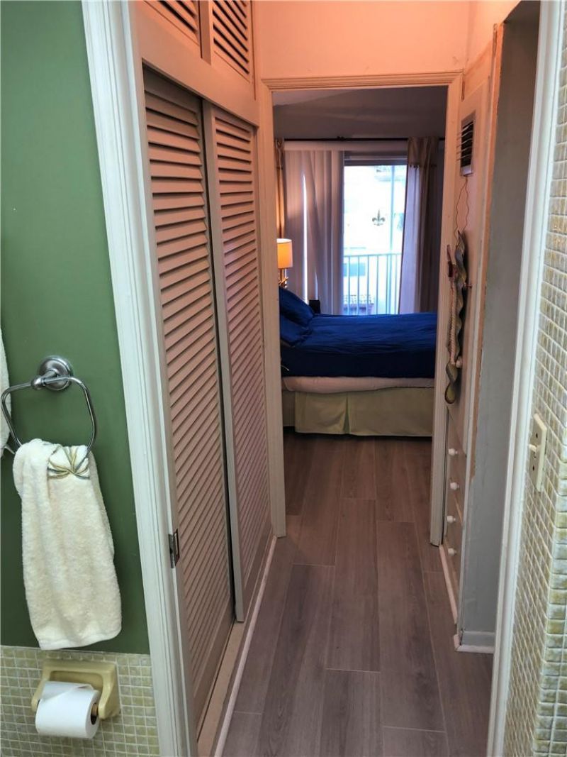 1967 S Ocean Boulevard, Unit 305, Lauderdale by the Sea, FL 33062 Photo