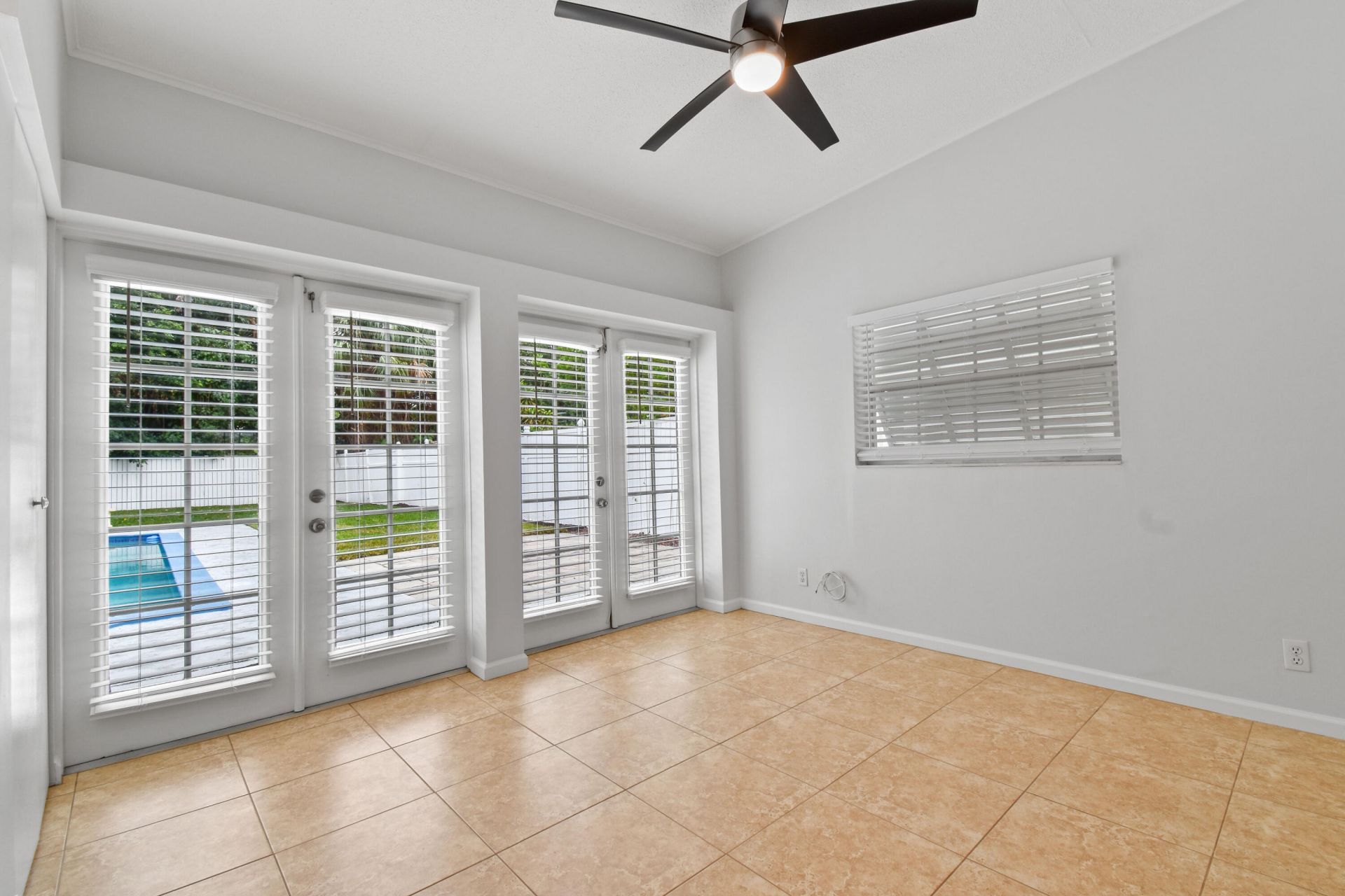 214 Seville Road, West Palm Beach, FL 33405 Photo