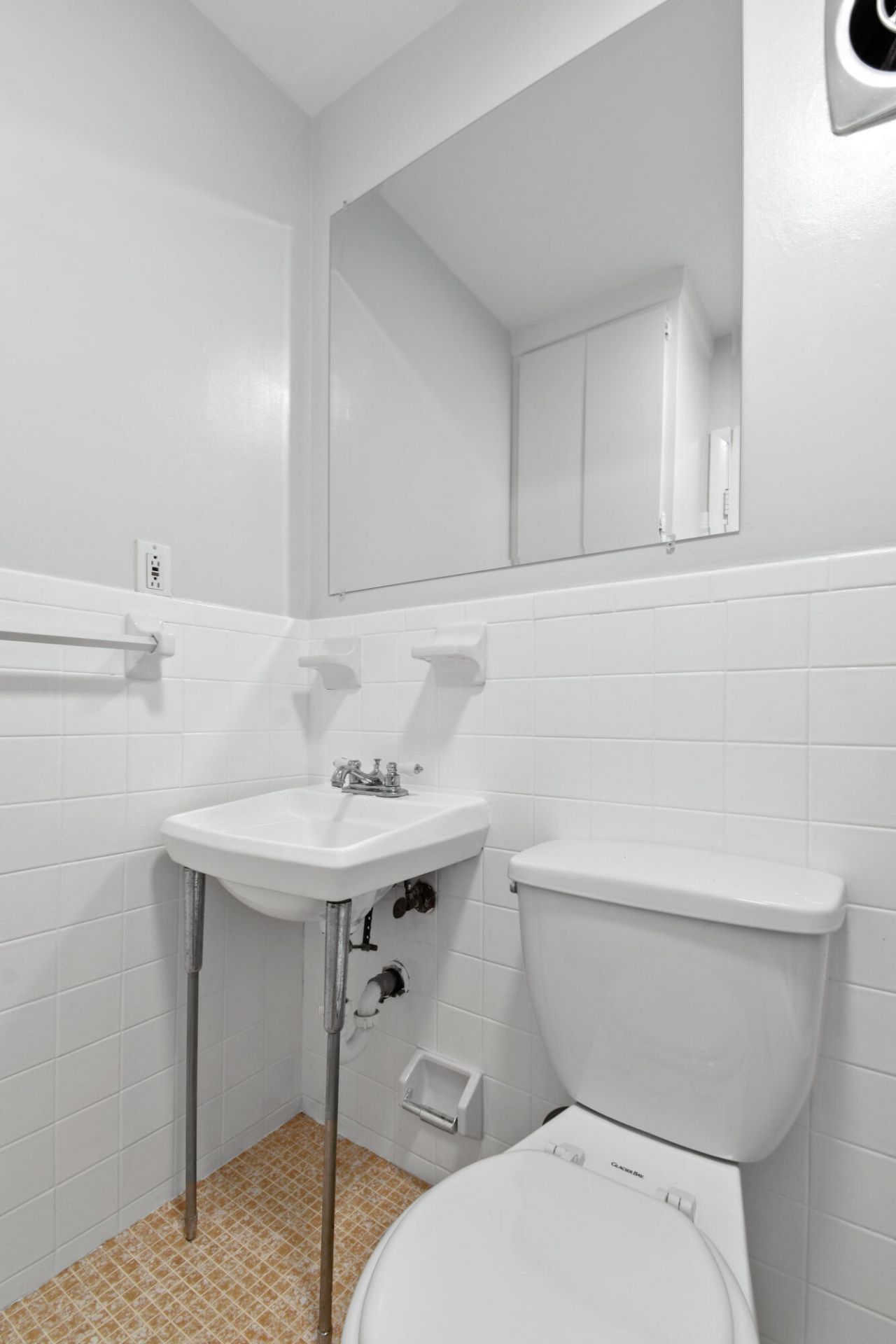214 Seville Road, West Palm Beach, FL 33405 Photo
