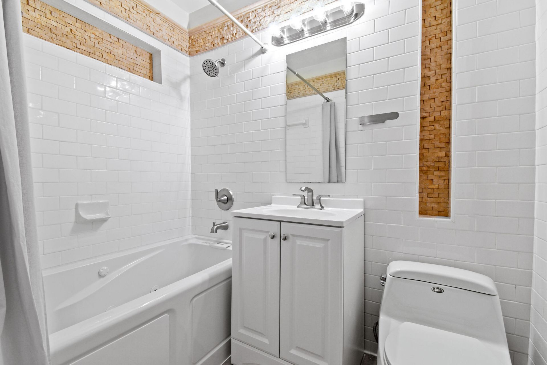 214 Seville Road, West Palm Beach, FL 33405 Photo