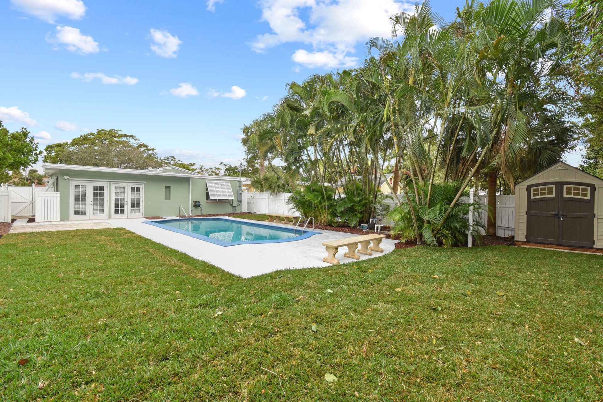 214 Seville Road, West Palm Beach, FL 33405 Photo