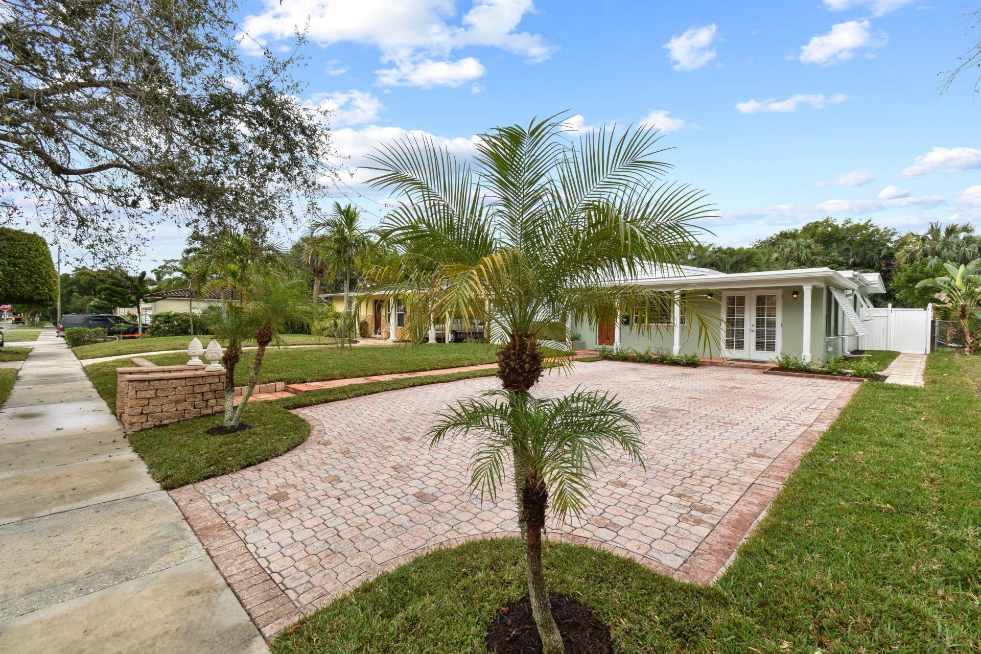 214 Seville Road, West Palm Beach, FL 33405 Photo
