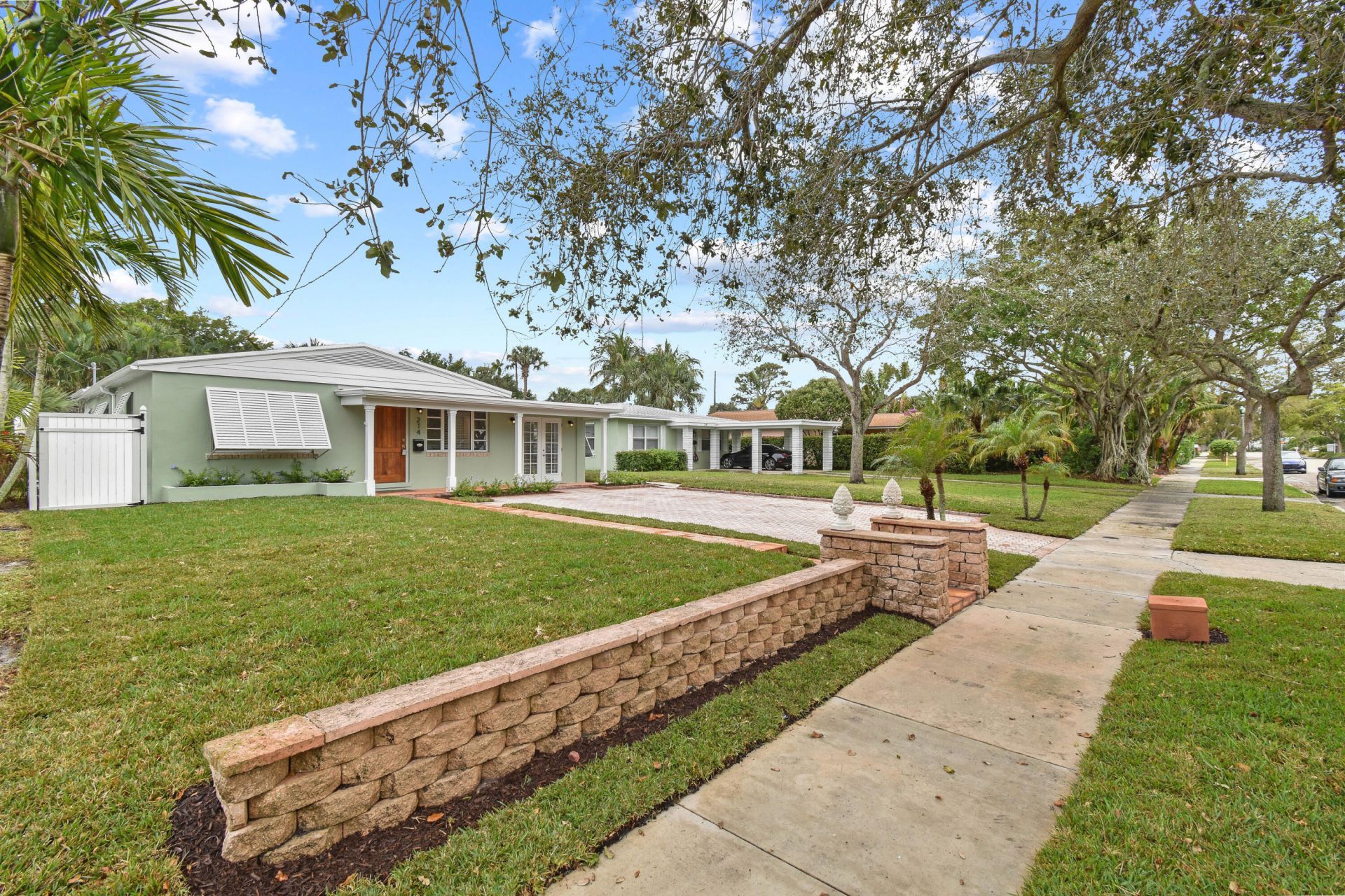 214 Seville Road, West Palm Beach, FL 33405 Photo