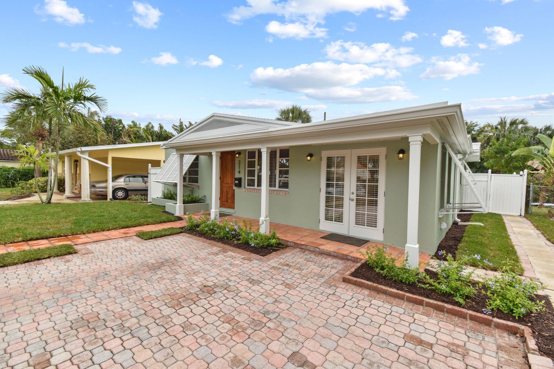 214 Seville Road, West Palm Beach, FL 33405 Photo