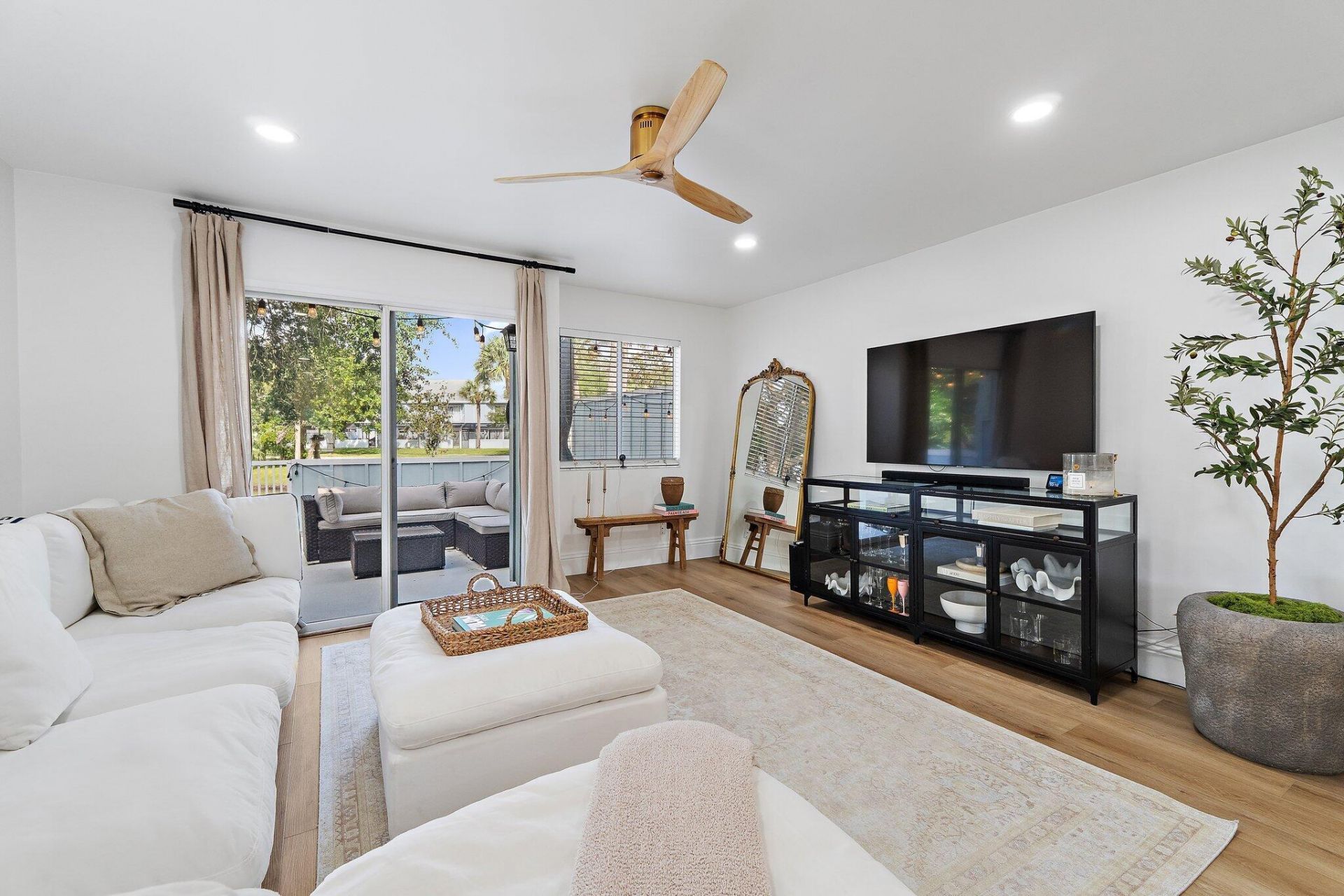 6198 Riverwalk Lane, Unit 8, Jupiter, FL 33458 Photo
