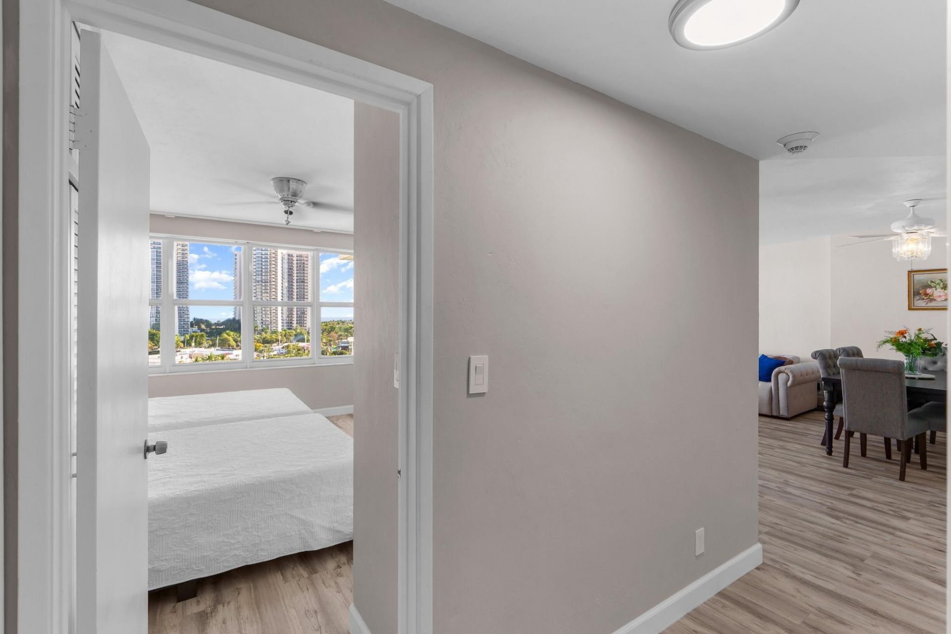 3300 NE 36th Street, Unit 920, Fort Lauderdale, FL 33308 Photo