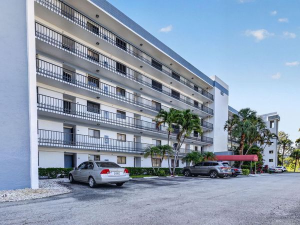 7770 Tahiti Lane, Unit 102, Lake Worth, FL 33467