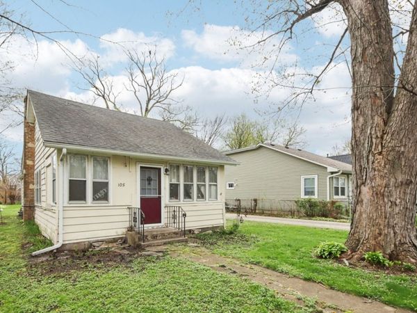 105 Edgewood Avenue , Crystal Lake, IL 60014