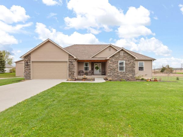 9201 Walnut Drive, Tipton, MI 49287