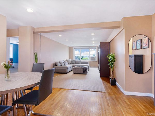 1865 211th Street , Unit 6E, Bayside, NY 11360