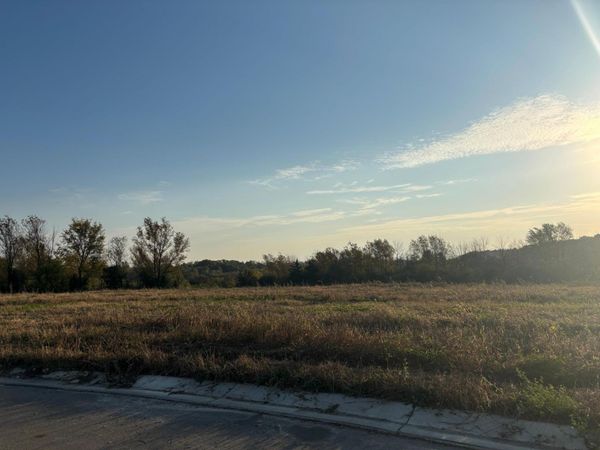 241 6th Street SE, Dover, MN 55929