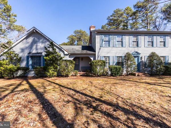 132 MILL STREET , PORT REPUBLIC, NJ 08241