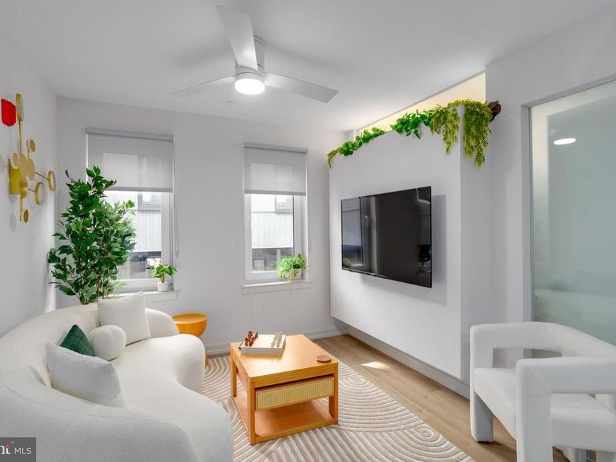 2009 N Howard Street, Unit 324, Philadelphia, PA 19122 Main Photo