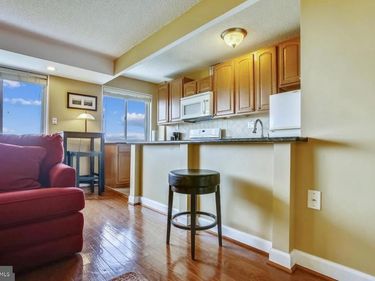 2500 N VAN DORN STREET, ALEXANDRIA, VA 22302